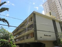 Building Photo - Ainahau Gardens Studio w/ Parking