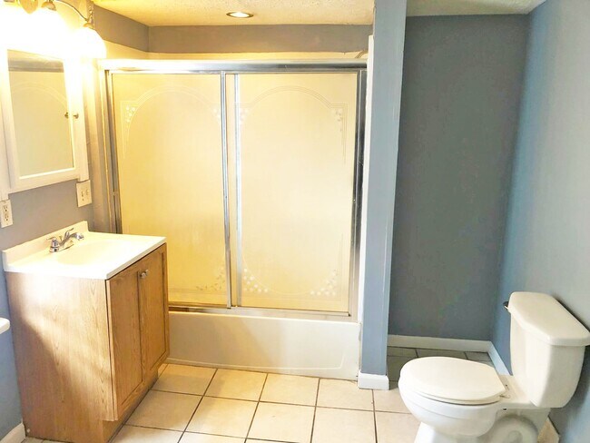 Building Photo - 7815 Jeffries Ave