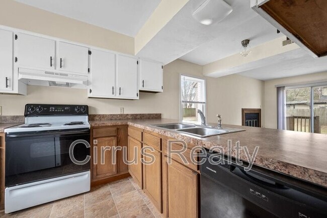 Building Photo - 317 49th St
