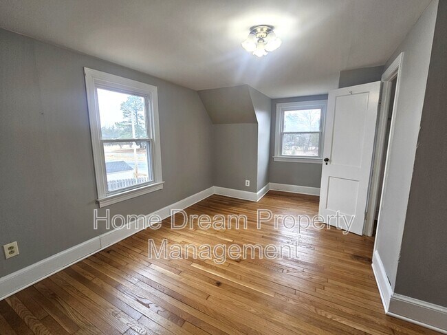 Building Photo - 1431 Warrenton Rd