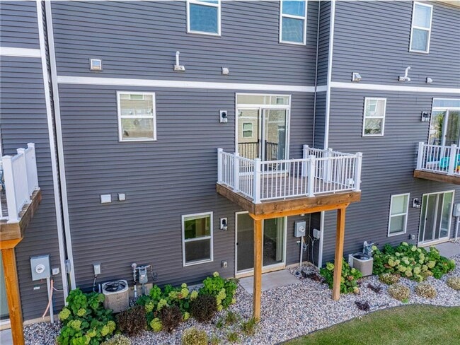 Building Photo - 1619 Windigo Ln