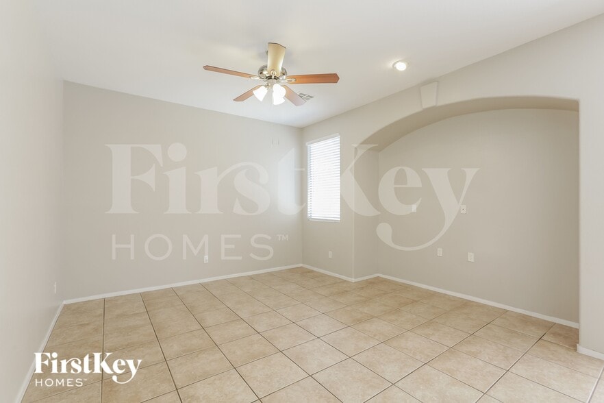 Building Photo - 8227 Shallow River Ct