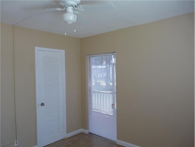 Building Photo - 622 NW 13th St