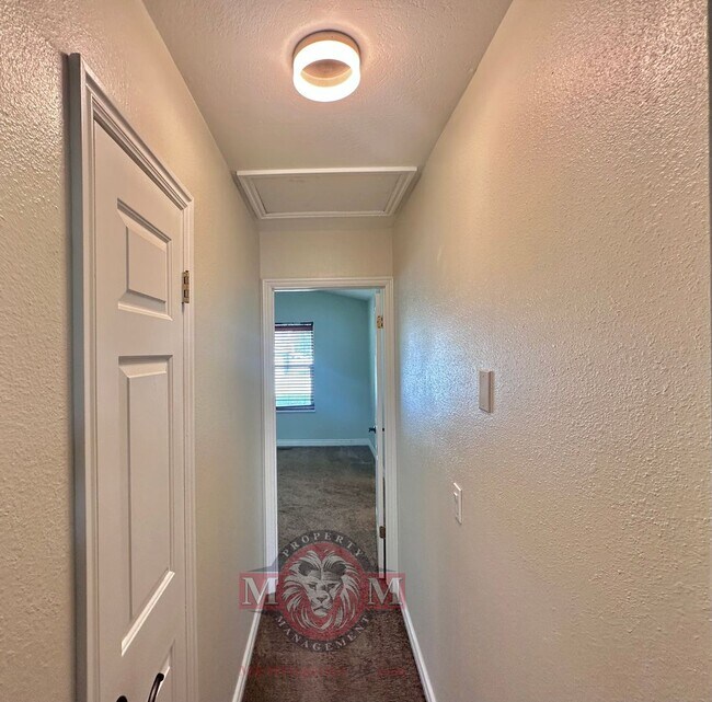 Building Photo - 4 Bed 3.5 Bath Beautiful Home In Sandy