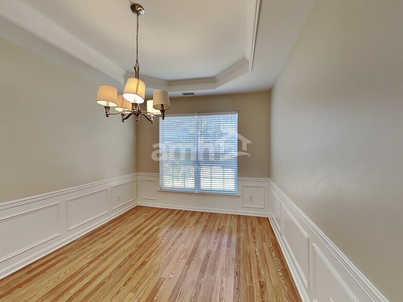 Building Photo - 18306 Victoria Bay Dr