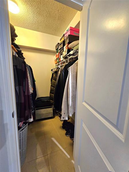 Building Photo - 701 Lyons Rd