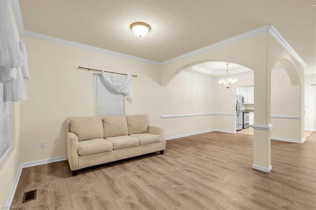 Building Photo - 9449 Garrett Ave