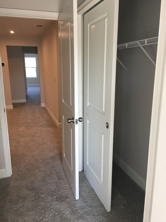 Building Photo - 6117 Grand Sonata Ave