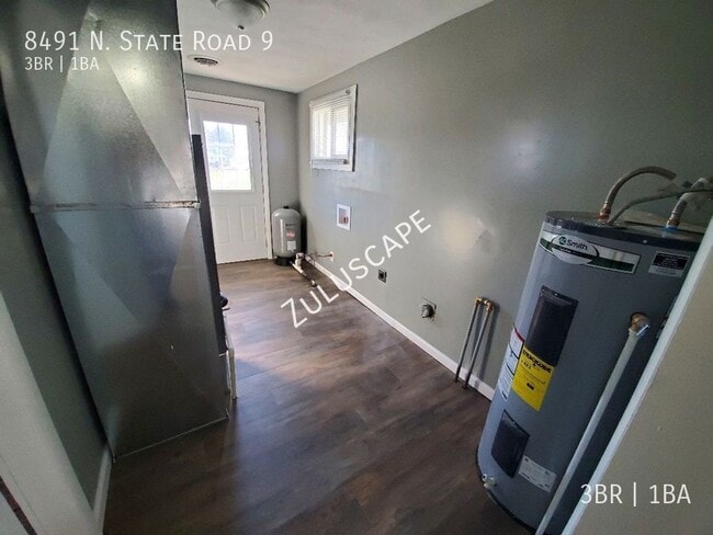 Building Photo - 8491 IN-9