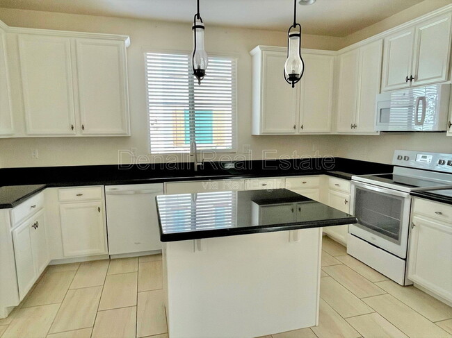 Building Photo - 17747 W Banff Ln