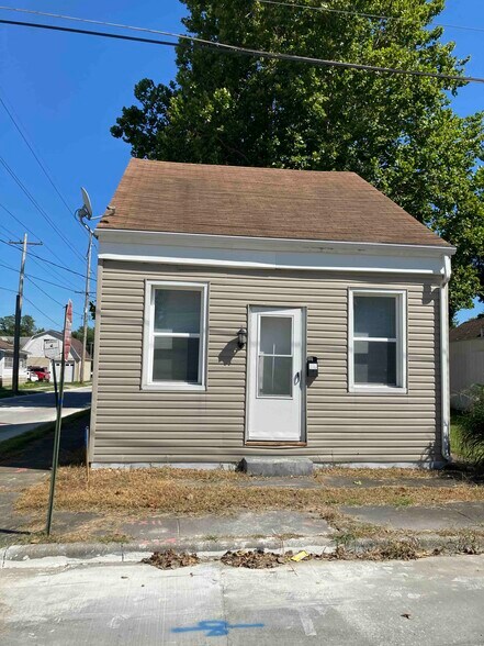 Primary Photo - 30 North 15th Street