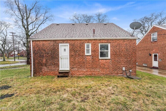 Building Photo - 15205 Judson Dr