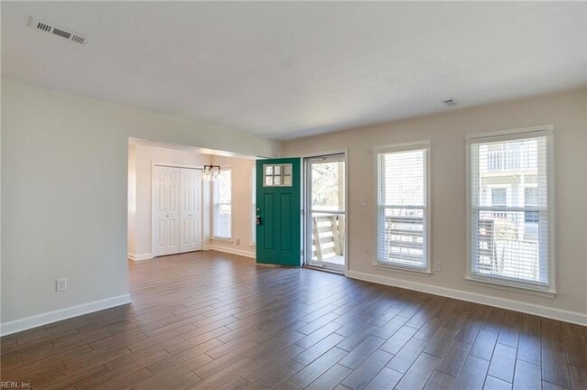 Building Photo - 3746 Pendleton Ave