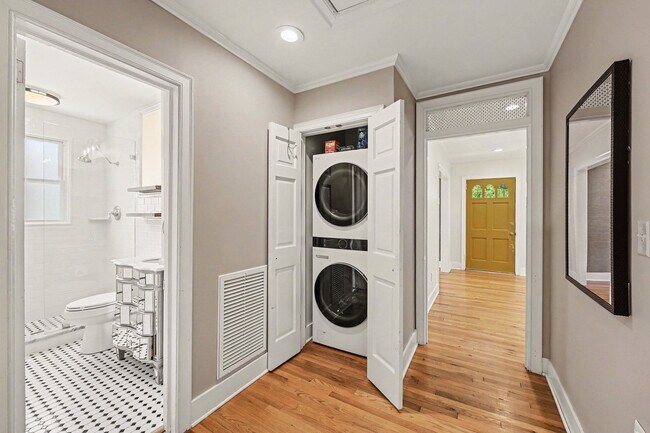 Building Photo - 12 Colleton Dr