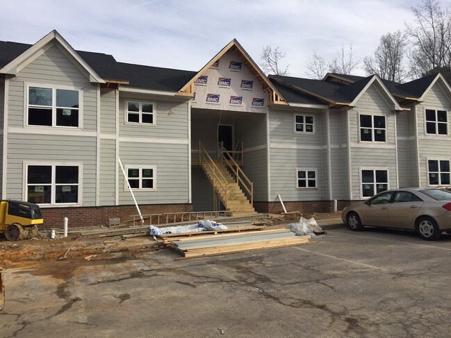 Building Photo - 2032-2092 Hempstede Dr