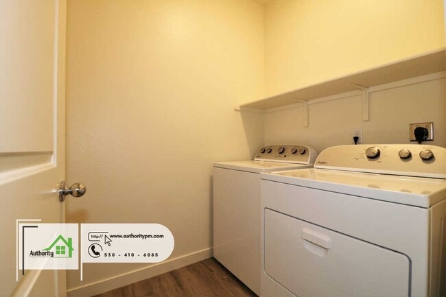 Building Photo - 3651 Ginny Ct