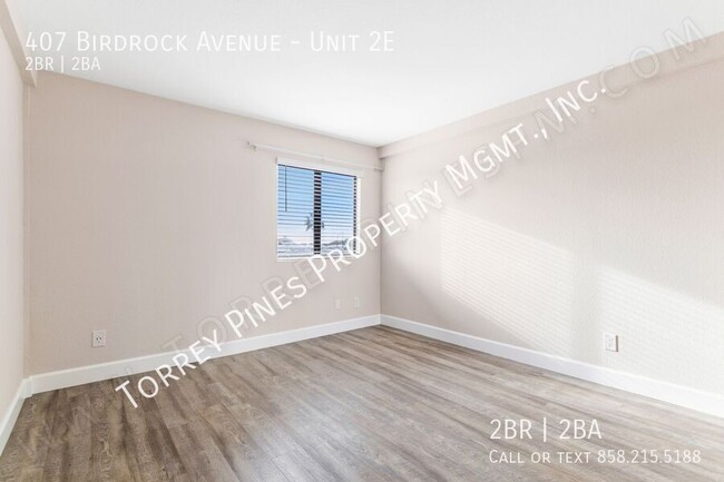 Building Photo - *2 WEEKS FREE!* 2 BR with W/D in Unit in a...