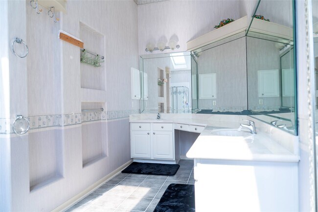 Building Photo - 15315 T C Jester Blvd