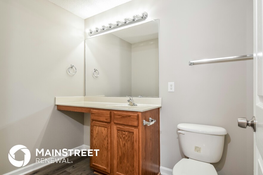 Building Photo - 1011 Quinlan Dr