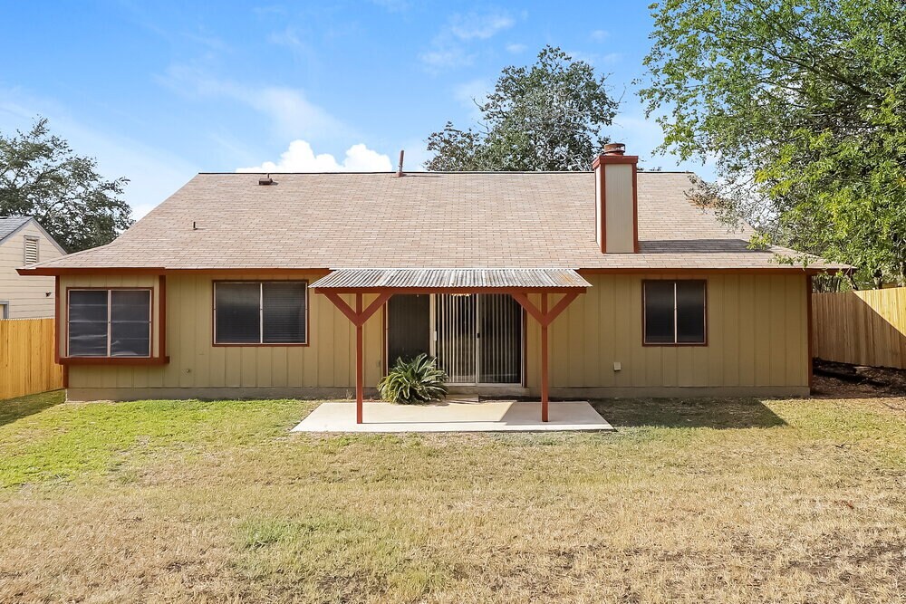 Building Photo - 16118 Rocky Creek