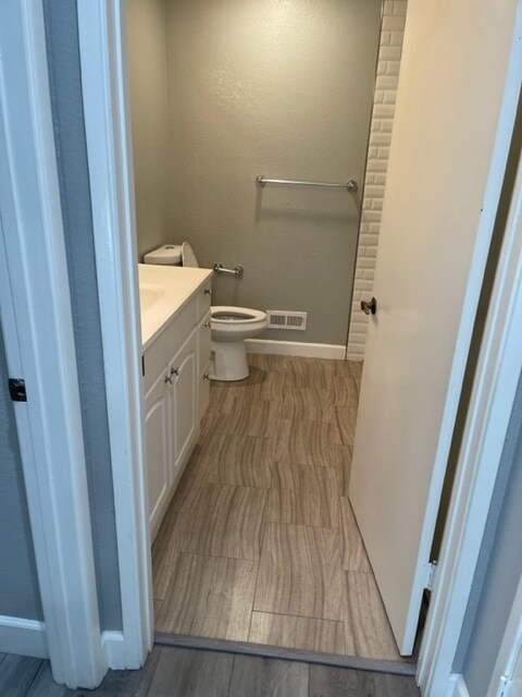 Building Photo - 502 Hope Ter