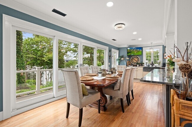 Building Photo - 1 Deer Island St