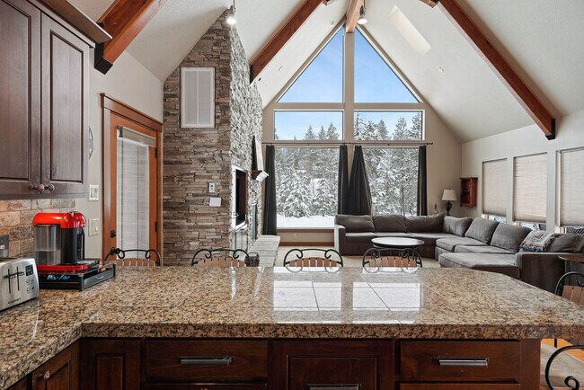 Building Photo - 8 Mt Baker Ln