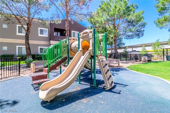 Building Photo - 5250 S Rainbow Blvd
