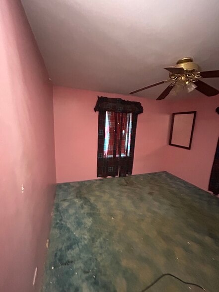 Building Photo - 61 S 49th St