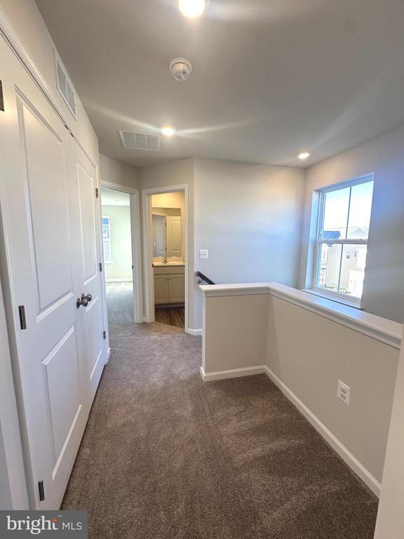 Building Photo - 57 Brookfield Mews