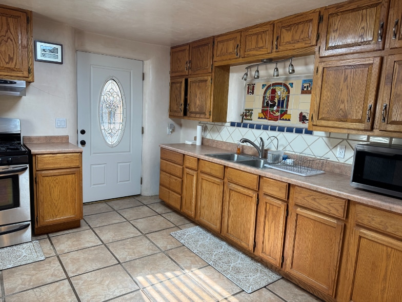 Building Photo - 354 NM-76