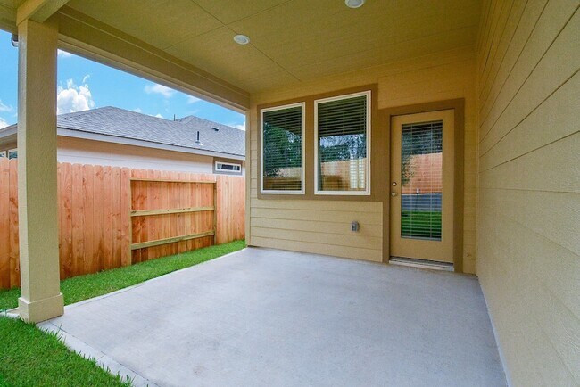 Building Photo - 2022 W Darlington Oak Ct