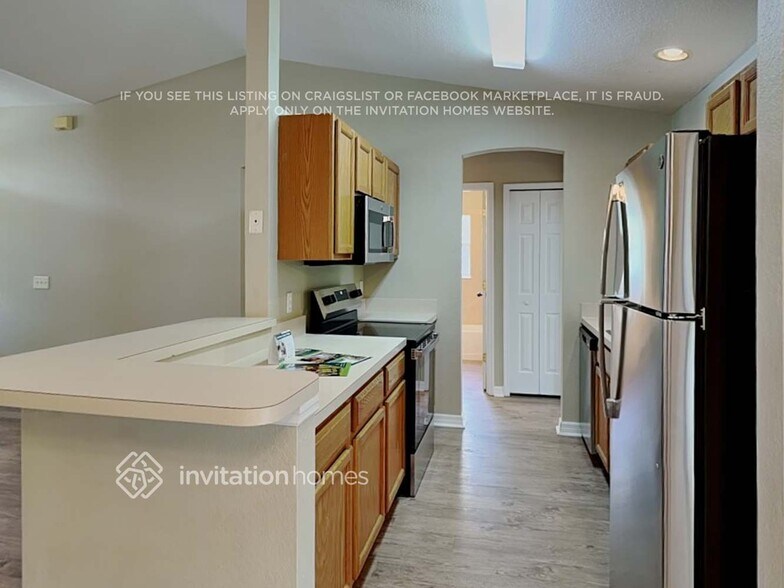 Building Photo - 6915 Glacier Ave