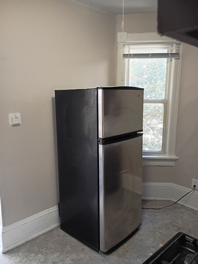 Building Photo - 1710wMineralM