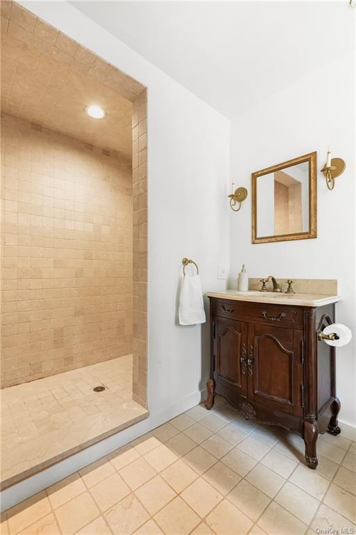 Building Photo - 51 Chapman Rd