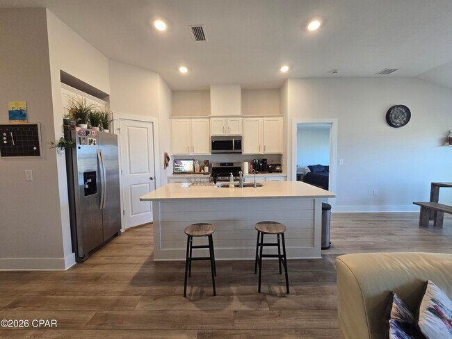 Building Photo - 231 Boggy Crk Wy