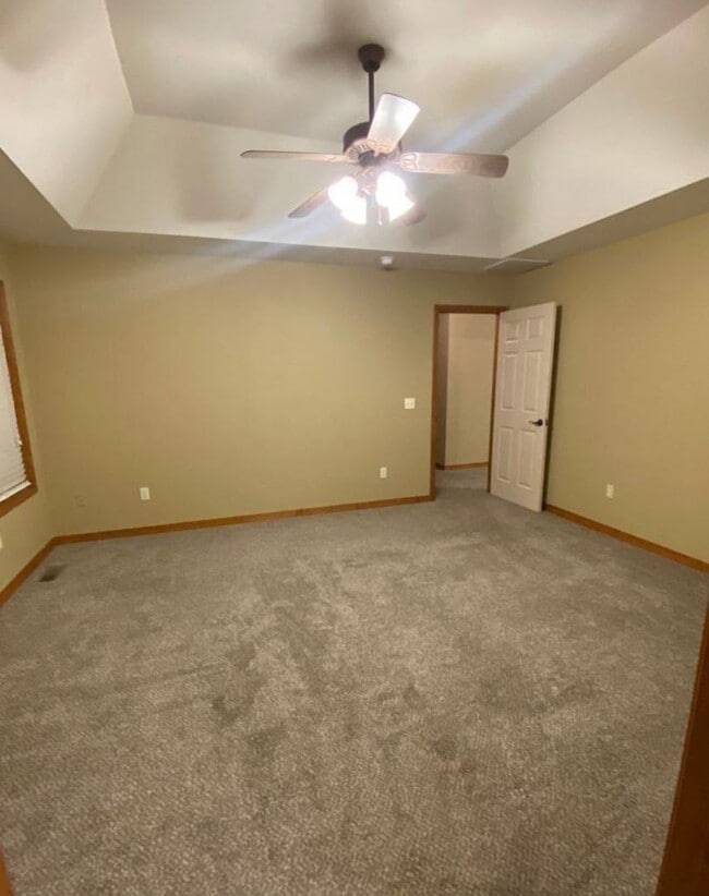 Building Photo - 4 Bed 2 Bath Home in Nixa!!