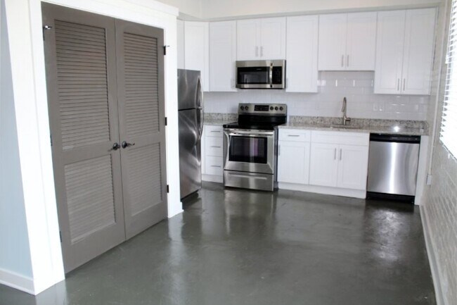 Building Photo - Culpeper Lofts - Building B