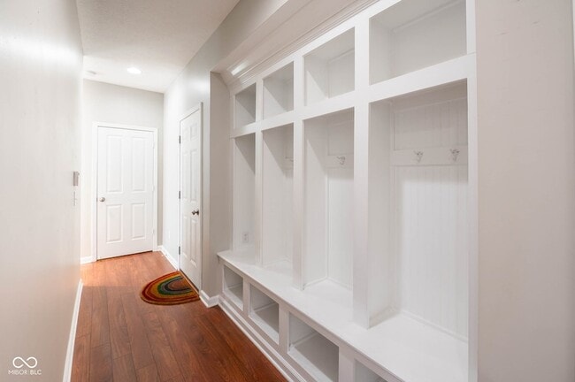 Building Photo - 1325 Brentford Ln