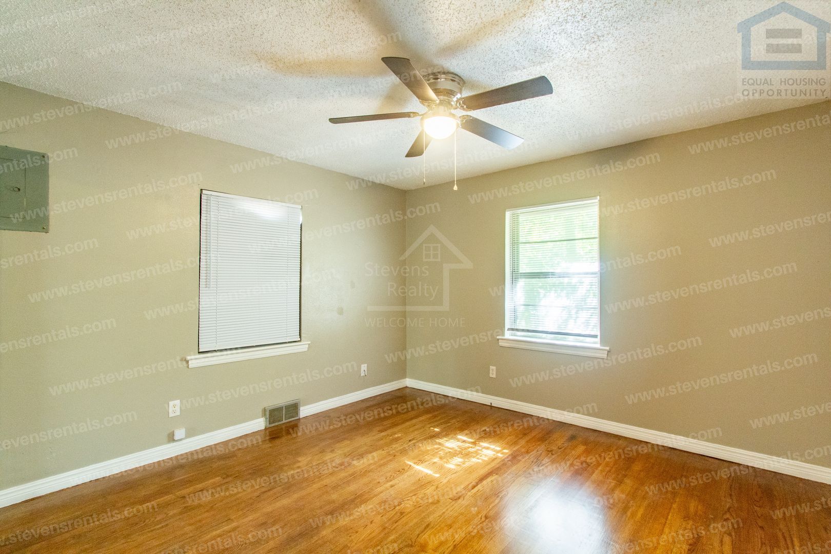 Building Photo - 2205 NW Smith Ave