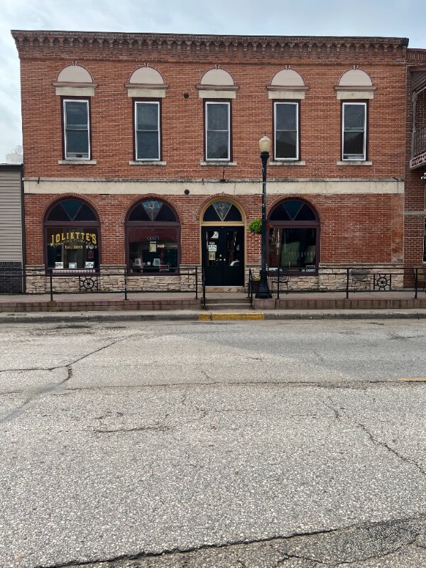 Building Photo - 219 Main St