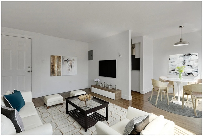 Building Photo - York