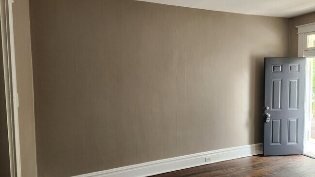 Building Photo - "Charming 1-Bedroom Gem in St. Louis's Vibrant Heart – Alberta Street Awaits!"