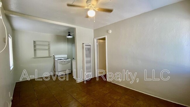 Building Photo - 4004 S Lundy Ave
