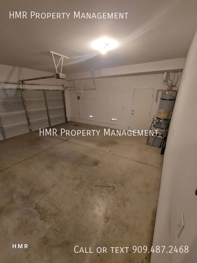 Building Photo - Tranquil Oasis: 4 Bedroom 3 Bath Two-Story