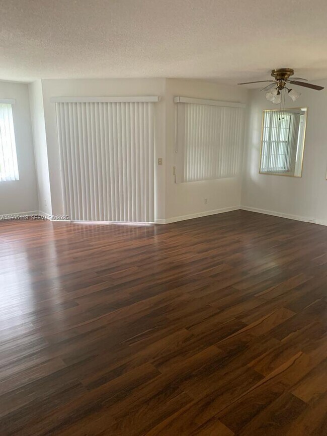 Building Photo - 500 SW 130th Terrace