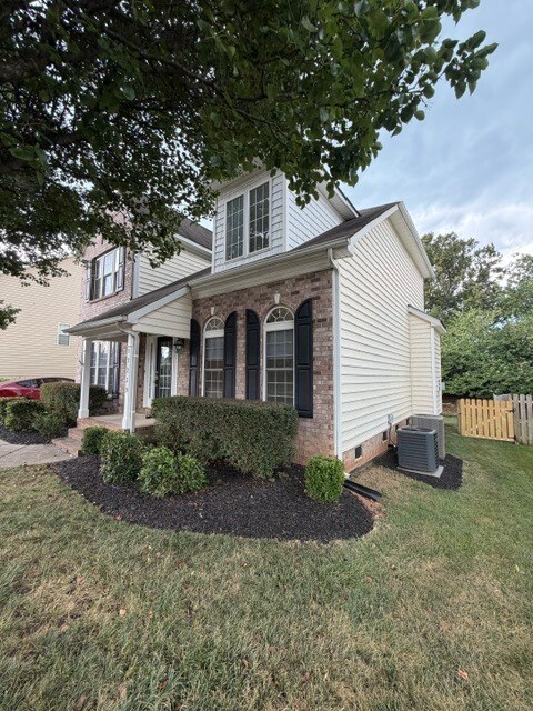 Building Photo - 17239 Knoxwood Dr