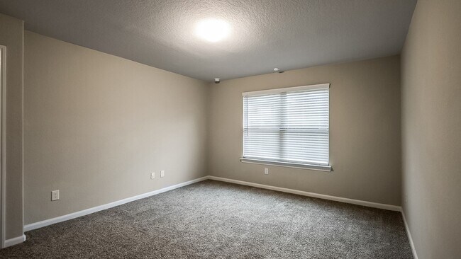 Building Photo - 1606 N City Oaks Ln