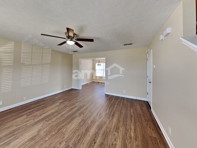 Building Photo - 2920 Bray Ct