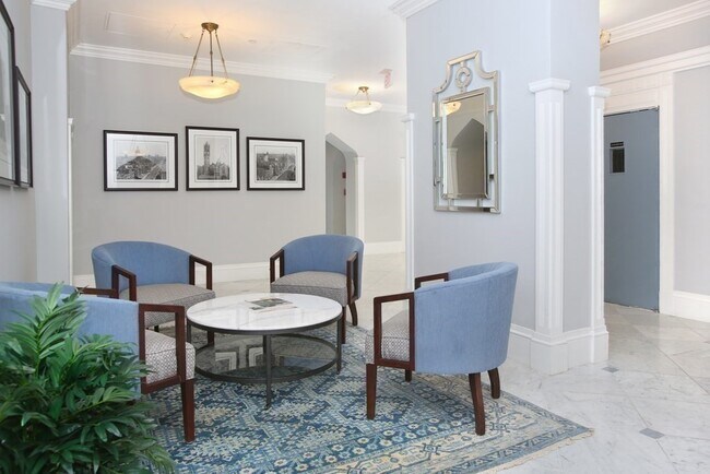 Building Photo - 271 Dartmouth St